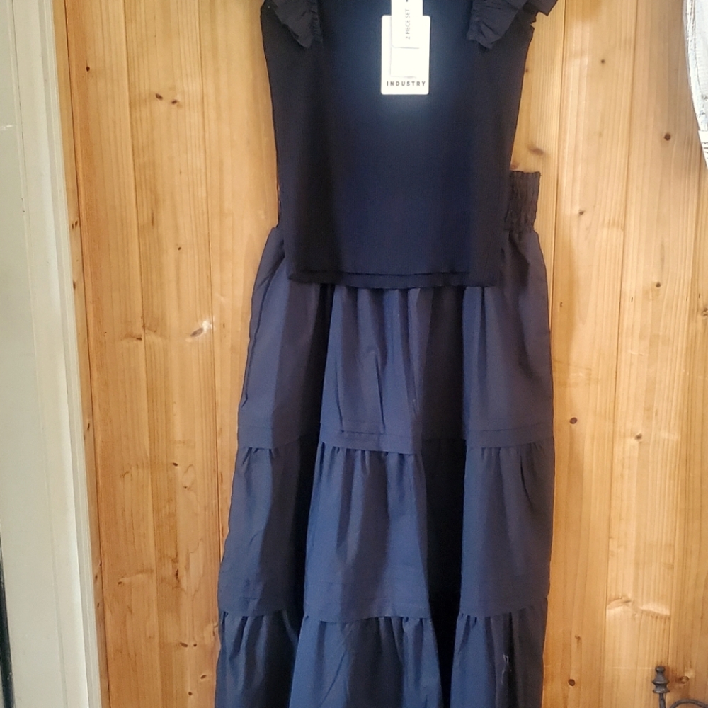 Industry Women's Black Flutter Sleeve Top & Midi Skirt Sz Med - Picture 6 of 13